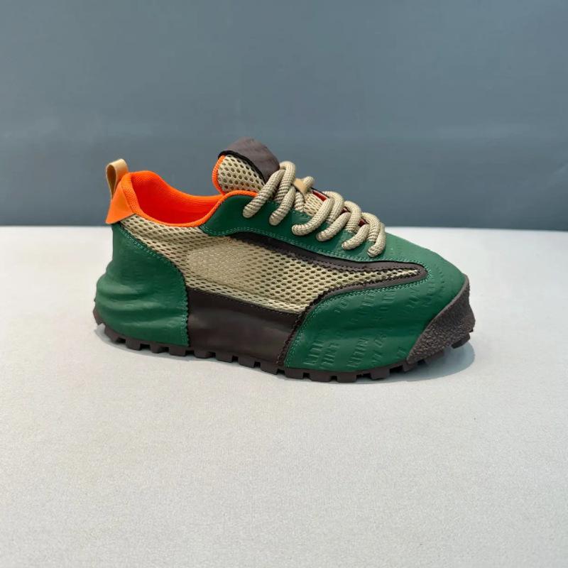 2025 New High End Men's Sneakers Mesh Breathable Outdoor Running Shoes Thick Soled Height Increasing Student Casual Shoes