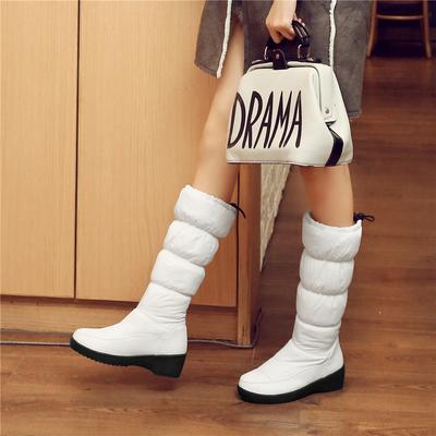 Зимние новые женские сноубутсы на среднем каблуке, утепленные, большого размера, теплые, плюшевые, на плоской подошве, с круглым носком, легкие, повседневные, средней высоты.