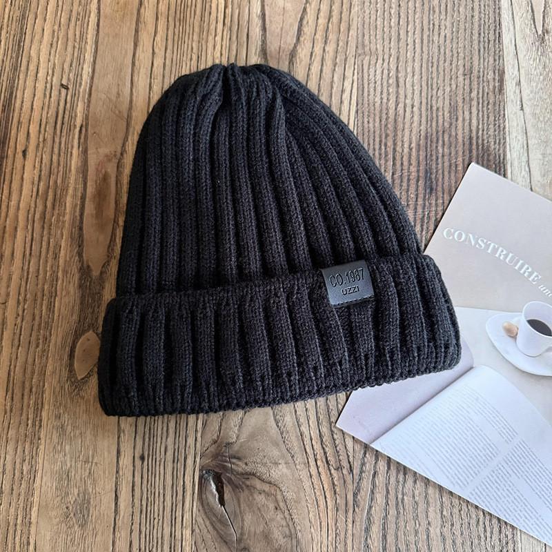 Color Fashionable Blocked Thick Warm Men Knitted Hat For Winter Wind Resistance