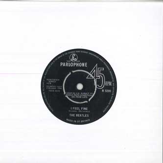 7-дюймовая пластинка BEATLES  I Feel Fine  Shes A Woman R5200 PARLOPHONE 1964 UK Рок Б/У