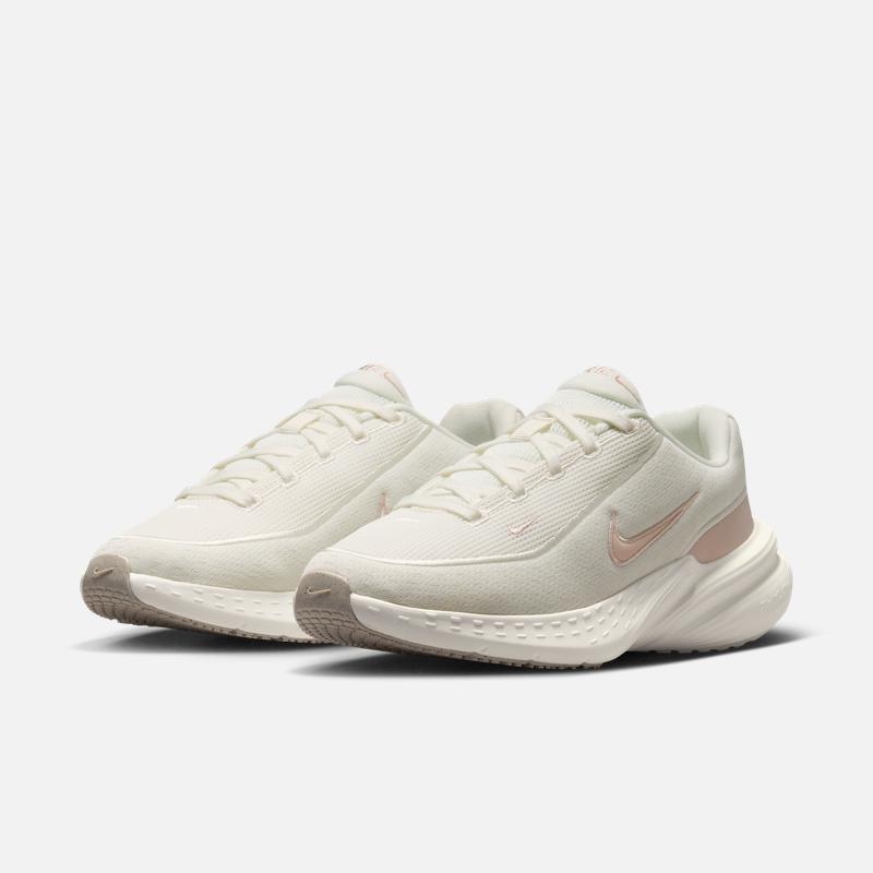 Nike NIKE UPLIFT SC Women's Sports Shoes IB276