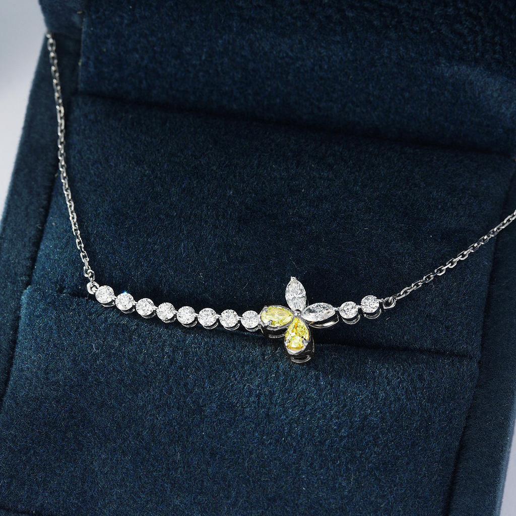 Niche Design Yellow Zircon Four Leaf Clover Necklace for Women's Personality Simple and Versatile Necklace Clavicle Necklace