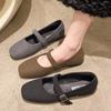 Women's Felt Mary Janes Shoes Square Toe Ballet Flats for Female New Fashion Buckle Strap Ladies Shoes Spring Autumn
