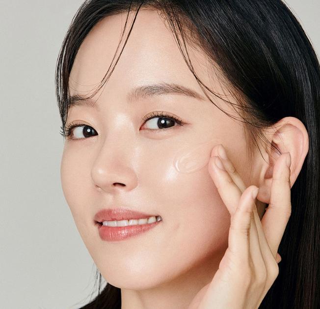 Увлажняющий восстанавливающий крем с PDRN для регенерации кожи