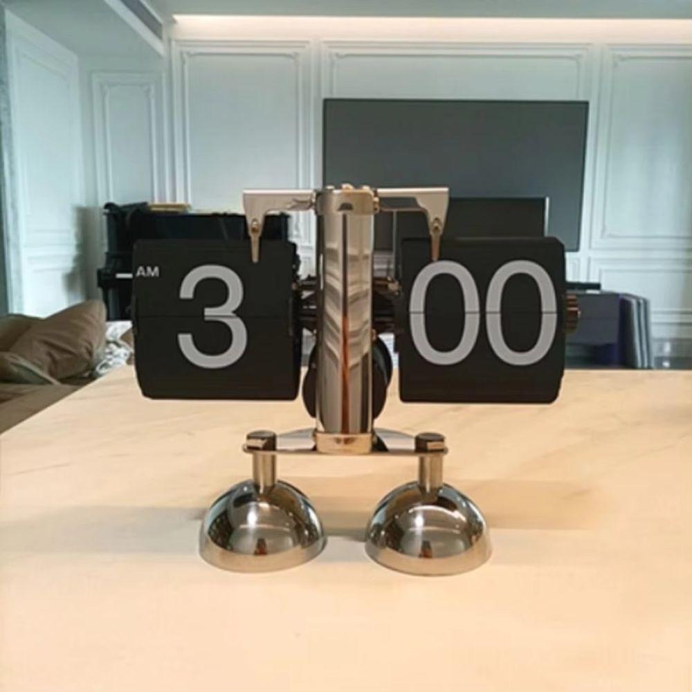 Portable Vintage Metal Clock Nordic Style Desk Flipping Clock Automatic Flip Clock  Office Decor