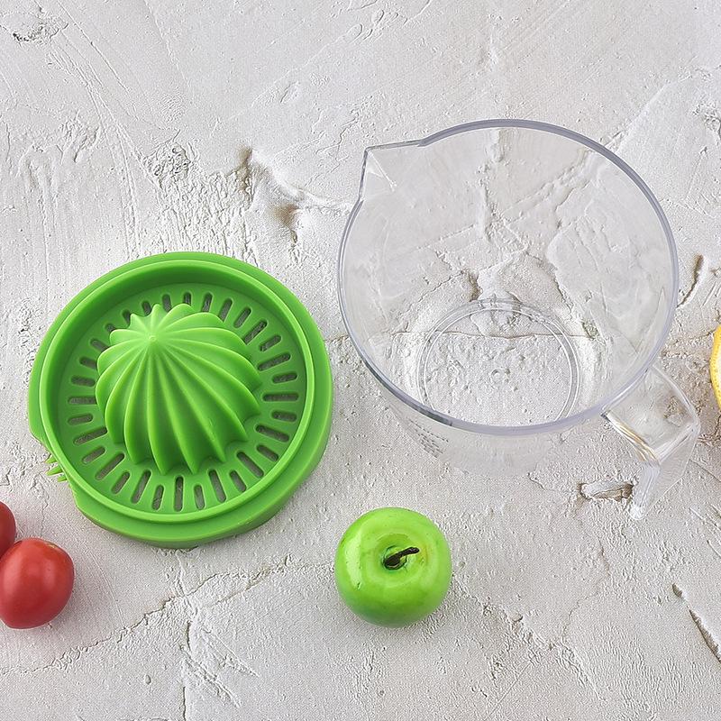 Compact Manual Juicer with Lid - Lemon & Fruit Press, Portable Household Mini Juicer Cup