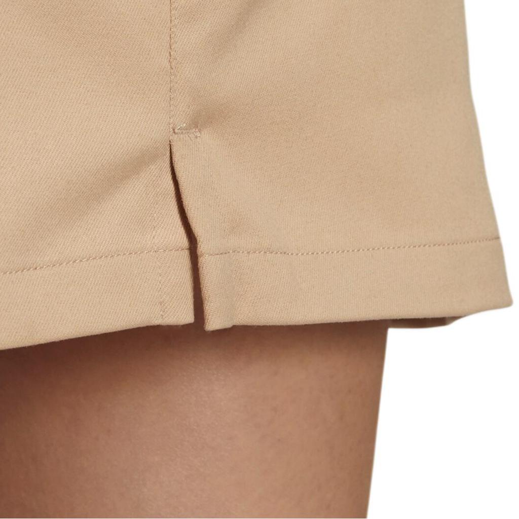 Adidas Юбка из саржи Play Green, однотонная, с вышитым логотипом, накладным карманом сзади, вшитыми шортами, спортивная повседневная юбка, женские юбки коричневого цвета HC3780