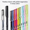Перьевая ручка LAMY Safari Dark Dusk с эргономичным захватом и полированным стальным пером. Идеальна для письма и каллиграфии. В комплекте синий картридж LAMY T 10