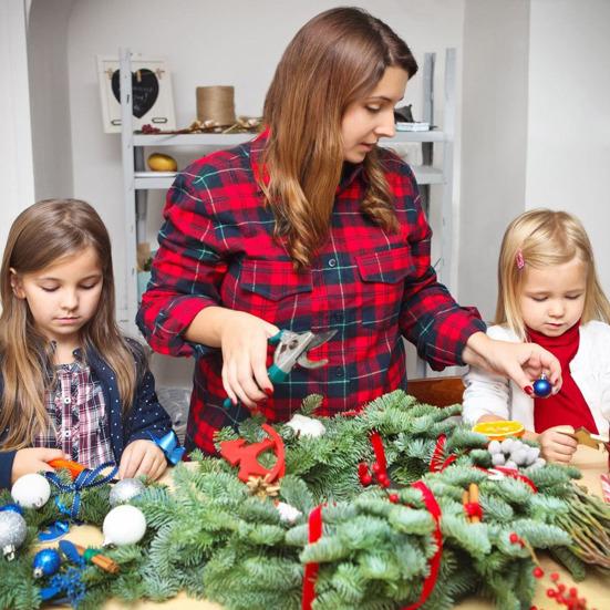 Yousheng 20cm/25cm Metal Hoop Wreath Frame Wire Ring Flower Garland Holder DIY Wreath Making Supplies for Festival Wedding Party