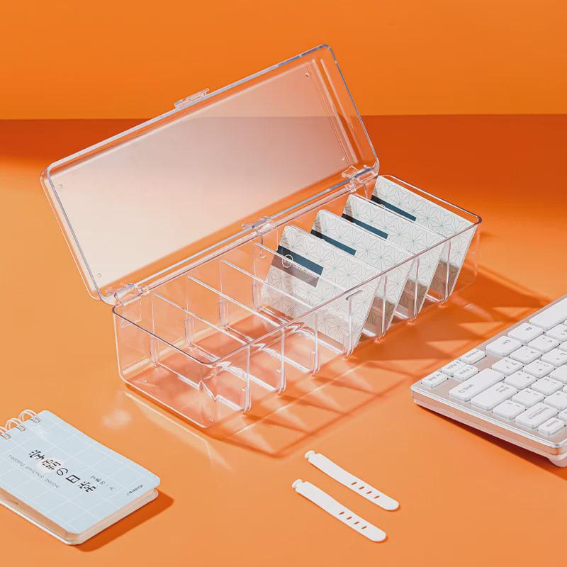 Органайзер для карточек и флеш-карт Ultraman: Компактный ящик для хранения карточек, заметок и визиток.