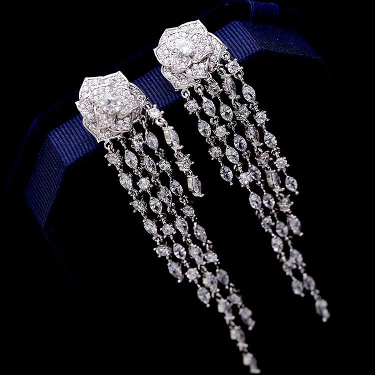 Серьги 2024, трендовые серьги, тяжелые промышленные цветные серьги с цветком циркония, длинные кисточки, темпераментные серьги с камелией для ужина, женские серьги