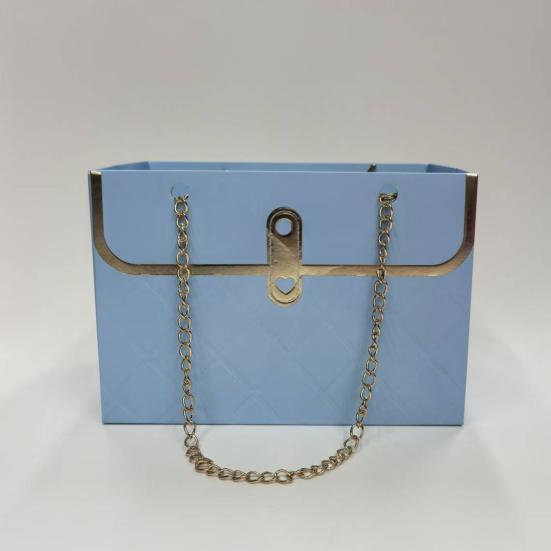 Flower Paper Gift Box with Metal Chain Bouquet Storage Bucket Small Florist Handbag Gift Craft Wrap Bag for Wedding Party Bridal Shower