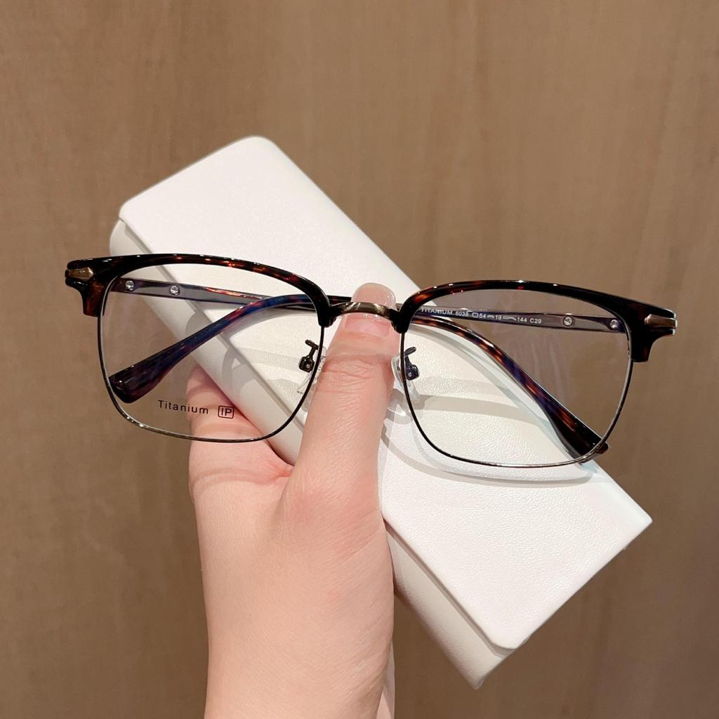 Fashionable and Handsome Men's Business Casual Retro Eyebrow Titanium Frame Glasses Frame Can Be Equipped with Myopia and Degree