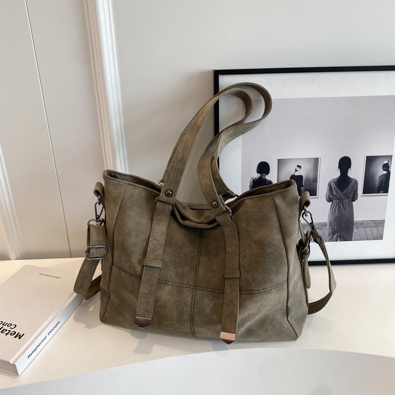 Retro Large Capacity Shoulder Bag New Women's Texture Soft Leather Crossbody Bags Autumn Winter Popular Versatile Totes