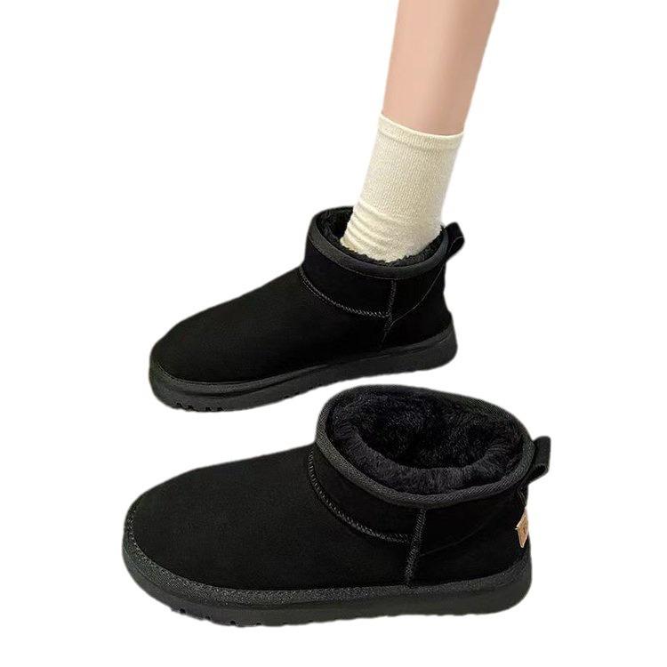 Зимние ботинки на толстой подошве женские хлопковые ботинки 2024 зима новые бархатные утолщенные теплые короткие хлопковые туфли сезон короткие ботинки нескользящие