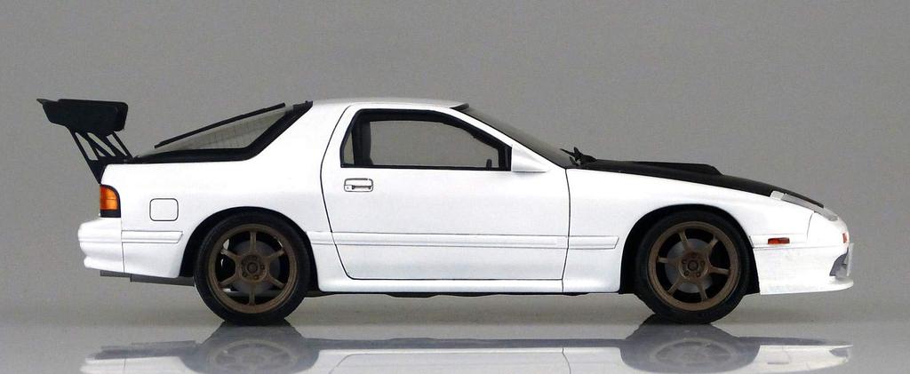 Aoshima Bunka Kyozai Серия Initial D 7 Рёсукэ Такахаси FC3S Спецификация для битвы в Хаконе Масштабная пластиковая модель (АОСИМА) нет. RX-7 1/24