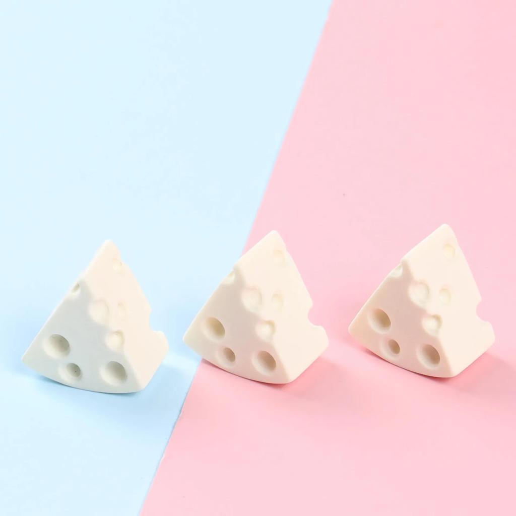 10Pcs Simulation Food And Play Cheese Resin Accessories Cream Glue Diy Trinkets Hole Shoes Hairpin Keychain Accessories