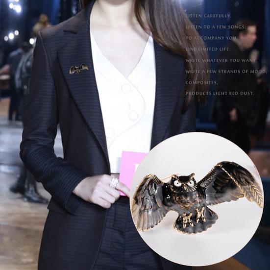 Fashion Vintage Women Owl Shape Flying Jewelry Brooch Pin Clothes Accessory Gift