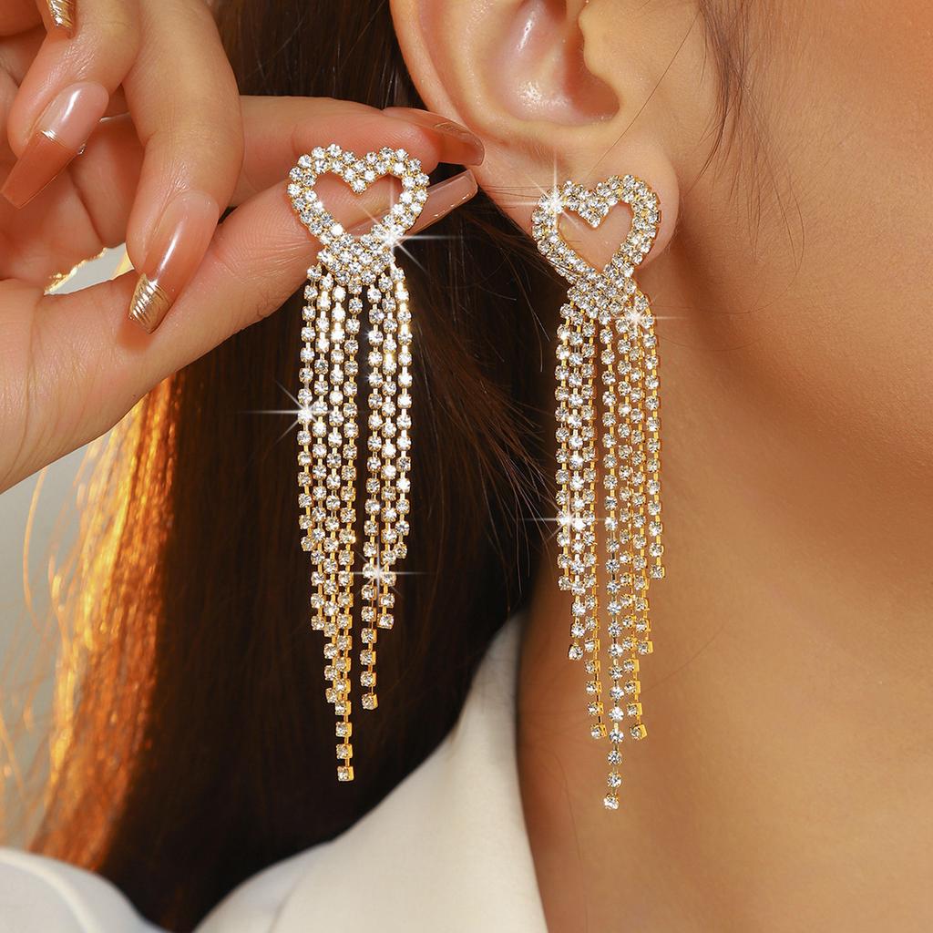 Премиальные серьги-кисточки из блестящих кристаллов в форме длинного сердца