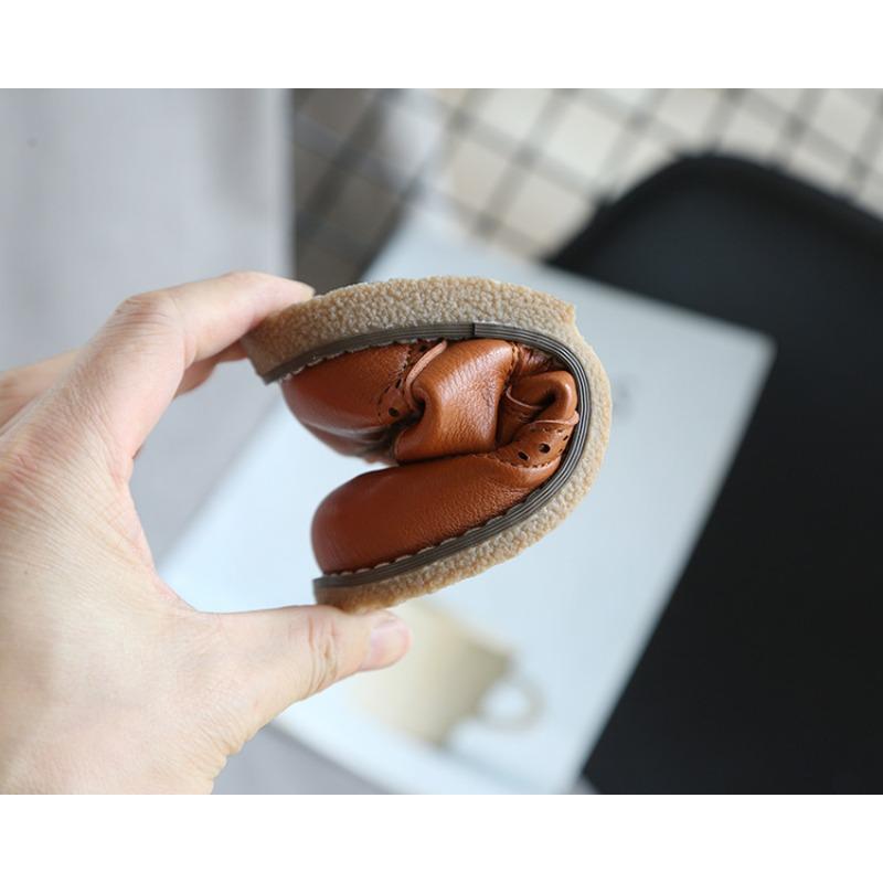 Кожаные туфли для мальчиков в британском стиле, весенние детские туфли на мягкой подошве, корейская версия, на шнуровке, для маленьких девочек, одинарные туфли