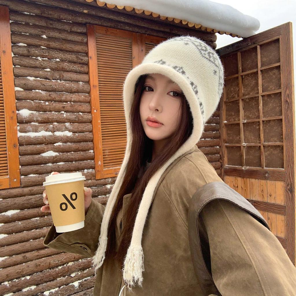 Fair Island knitted hat women's autumn and winter warm ear protection wool hat shows small face versatile big head circumference Lei Feng hat