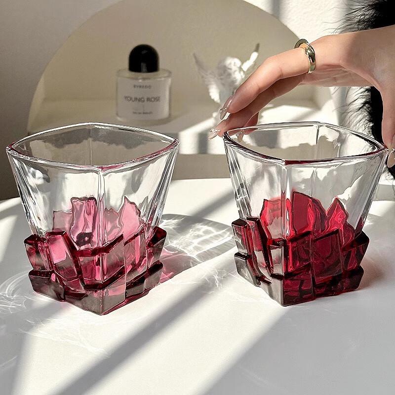 Artistic Ice Cube Whiskey Glass