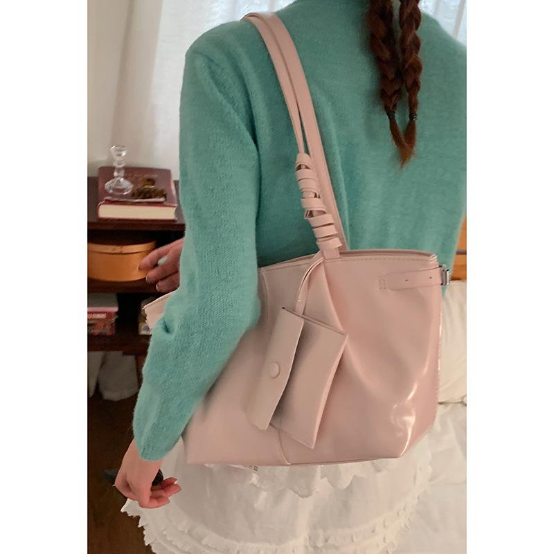 Spring fashion large capacity shoulder commuter bag women's bag 2025 new simple tote bag versatile underarm bag