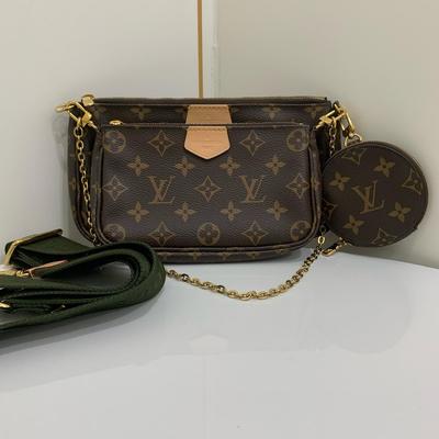 [Б/У] Multi Pochette Accessoires Сумка-комбинация «Пять в одном» на цепочке Monogram из покрытого канваса и кожи Сумка для маджонга Под мышкой Ручная - Отличное состояние #1TIWJ3S
