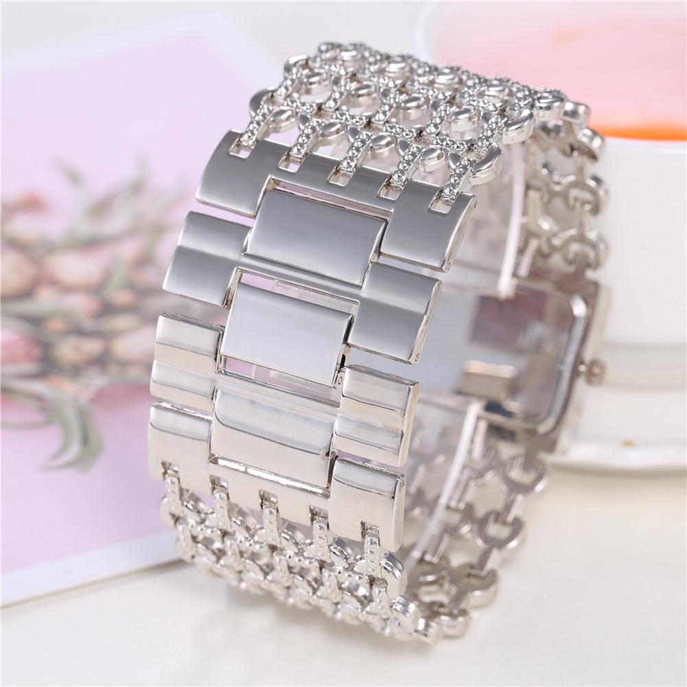 Женские кварцевые часы с широким ремешком