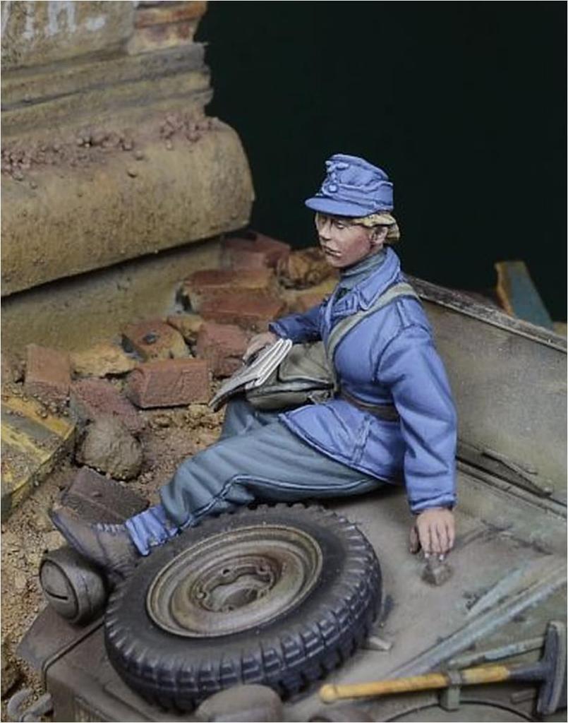 D-Day Miniatures 1/35 Немецкая вспомогательная женская авиация 1943-1945 Смоляной набор DD35231