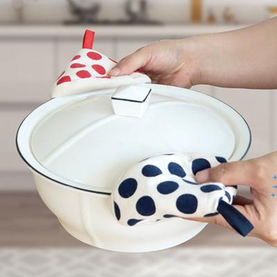 Теплоизоляционные перчатки, нескользящий кухонный инструмент, прочная треугольная ручка для кастрюли