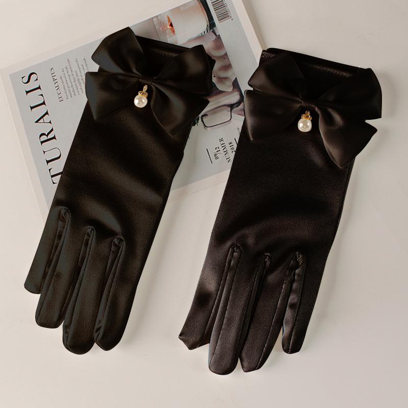 White Romantic Bridal Short Satin Gloves Girl Formal Tea Party Elegant Dress Pearl Wrist Bow Gloves Wedding Accessories