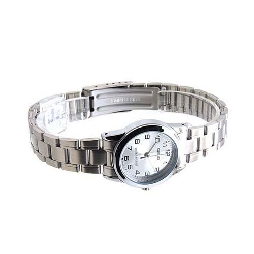 Casio Стандартные аналоговые женские часы LTP-V001D-7B [Параллельный импорт]