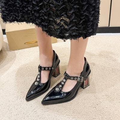 Женские туфли на толстом каблуке Весна Новые Остроносые С мелким вырезом Заклепки Металлическая пряжка Ремешок-линия Высокие каблуки