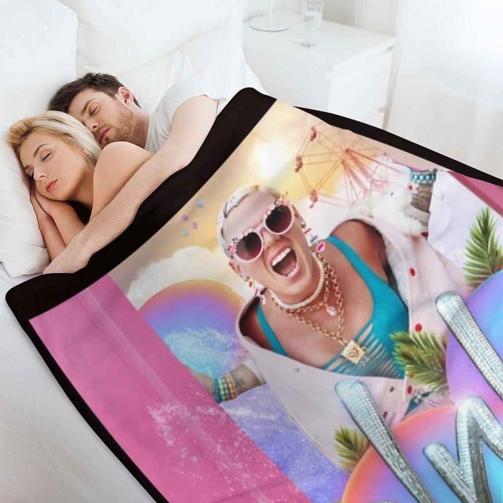 2023 pink summer tour carnivale Throw Blanket Moving valentine gift ideas Bed linens Large Blankets