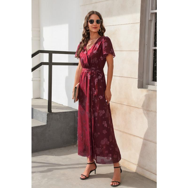 Платье с V-образным вырезом, завышенной талией и бретелями, жаккардовое, с разрезом, длинное, короткое, с короткими рукавами