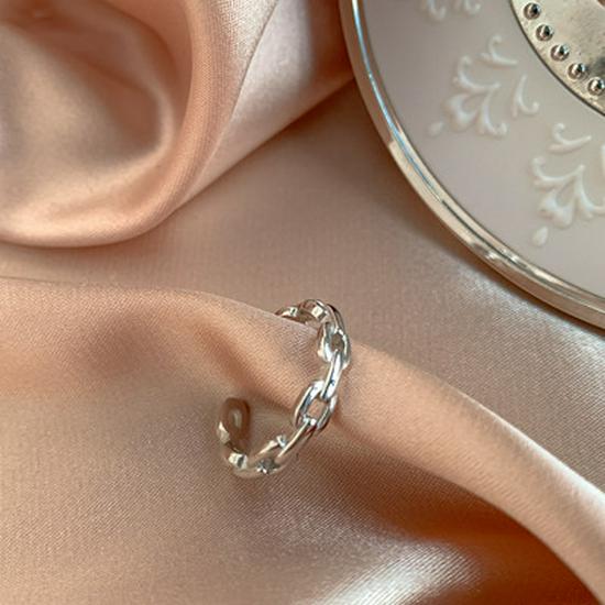 Серебряное кольцо S925 с открытой шинкой в виде плетеной цепи в стиле ретро для женщин