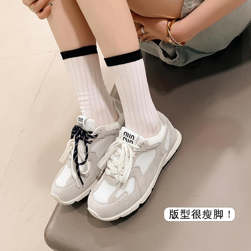 Виноградная мать то же 2025 новый ретро на шнуровке универсальный дышащий кожаный повседневный спортивный тренировочный Форрест Гамп обувь женская