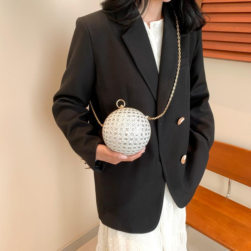 Dinner Personality Trend New 2025 European and American Fashion Diamond-encrusted Shoulder Bag Women's Messenger Chain Round Ball Small Round Bag