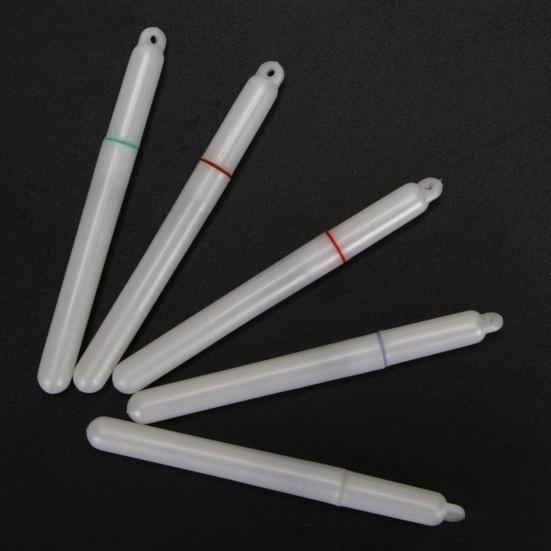 Рыболовная светящаяся лампа-палочка Водонепроницаемый мини-подводный рыболовный фонарь Погружной глубоководный цветной светодиодный светильник для привлечения рыбы