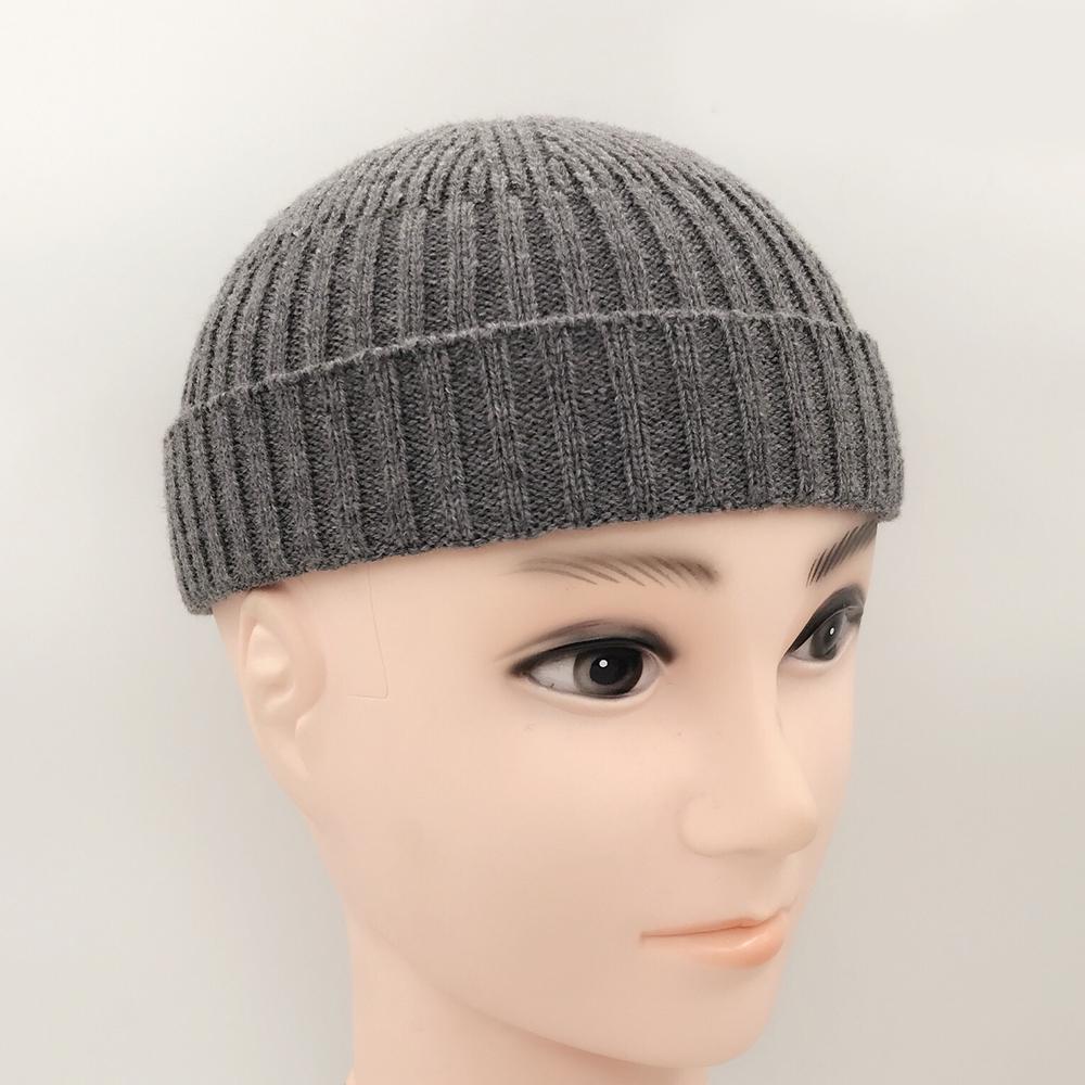 Мужская тёплая вязаная шапочка