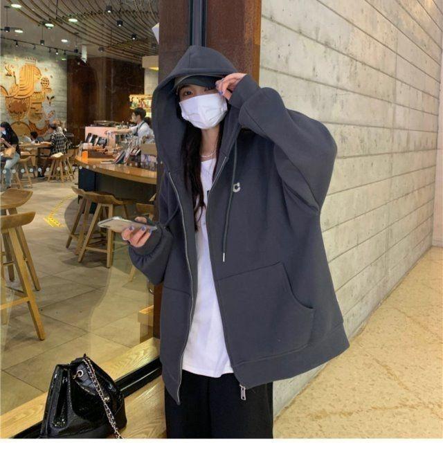 Korean Oversize Hooded Sweatshirt: Long-Sleeved, Loose Fit for Women - Perfect for Spring, Autumn, and Winter. Trendy Japanese Student Style.