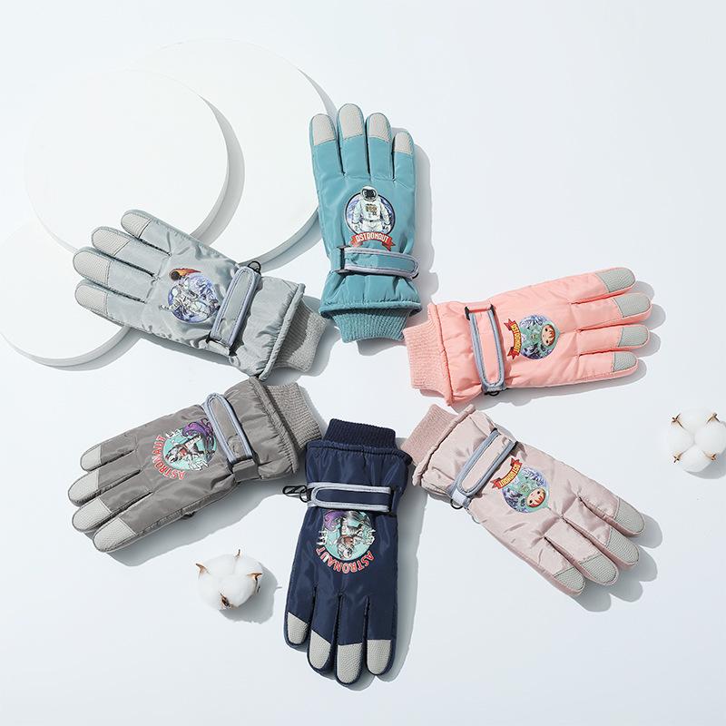 Детские лыжные перчатки для сохранения тепла
