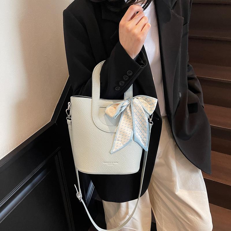 Premium Sense Simple and Versatile Niche Handbag Women's Summer New Lychee Pattern Crossbody Bucket Bag