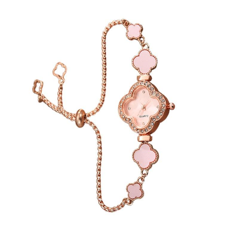 Ленивый Pull Браслет-часы Четырехлистник Женский Зеленый Инкрустированный Алмазами Легкая Роскошь Нишевый Высококачественный Темперамент Изысканный