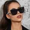 New Arrival Sunglasses Women Men Fashion Oversized Cat Eye Trending Gradient Sun Glasses for Ladies Travel Eyeglasses UV400