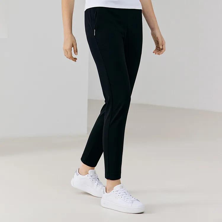 FILA Knitted Sweatpants Women's Jet Black Moderate Tapered Pants (Unisex) Knitted Sweatpants F11W132657F BK