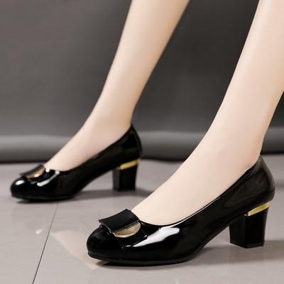 Осень 2025 новая женская обувь высокая мода широкий каблук толстый каблук универсальные туфли на высоком каблуке с мелким вырезом повседневная женская обувь