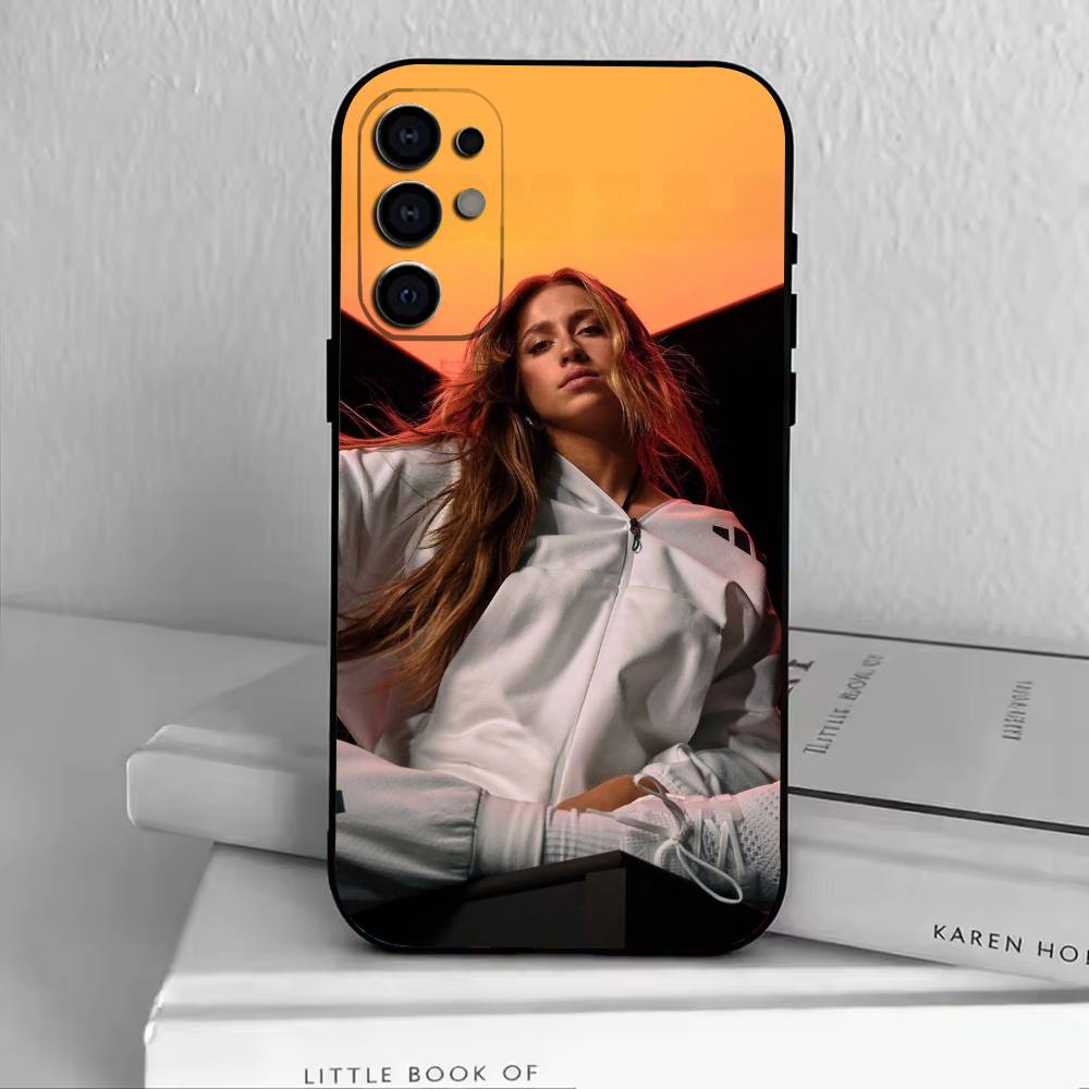 Singer-Z Tate McRae Phone Case For Samsung S25,S24,S21,S22,S23,S30,Ultra,S20,Plus,Fe,Lite,Note,10,Black Cover
