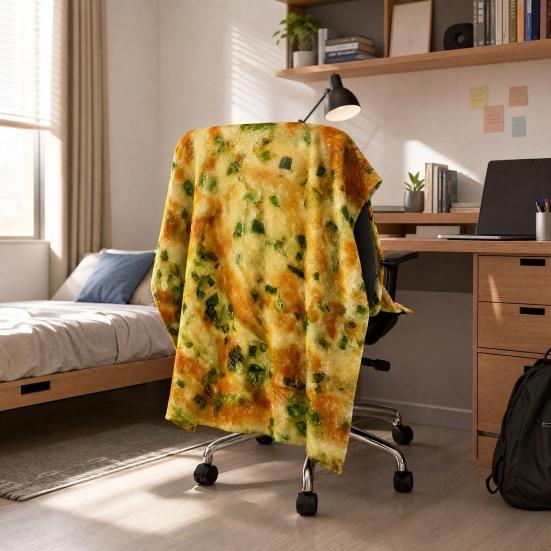 Fun Pancake Flannel Blanket, Creative Realistic Pancake Pattern Nap Blanket, Soft Cozy Throw Blanket for Sofa Couch Office Dormitory